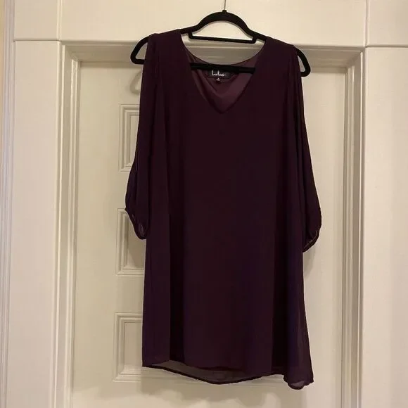Lulu's Purple Long Sleeve V-Neck Cold Shoulder Shift Dress - Picture 5 of 9